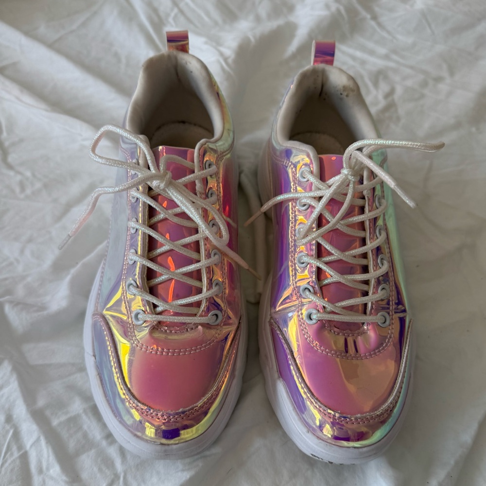 Wild Diva Pink Iridescent Sneakers